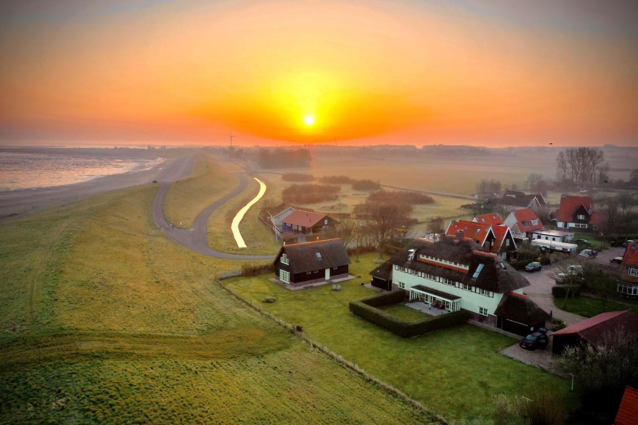 Villa Nieuwland B&B Den Oever Exteriör bild